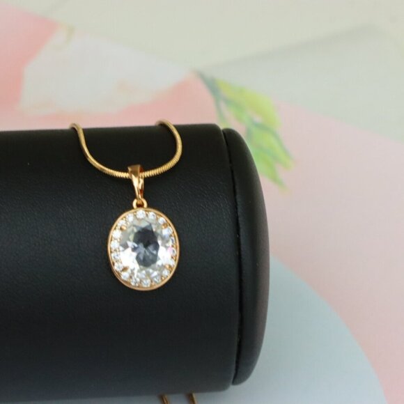 "Oval White Pendant with Crystal Halo in Elegant Rose Gold Plating, XPPT1621 - Picture 3 of 13